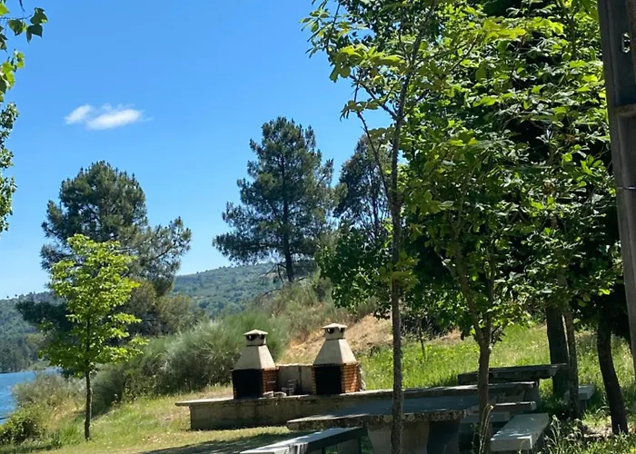 Nyaraló Cantinho Doce Granja de Oleiros